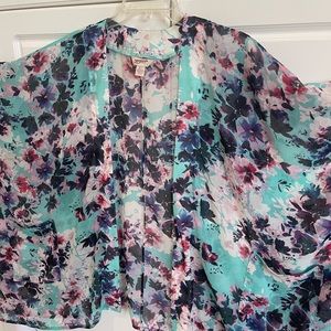 Sheer Kimono jacket,  aqua w/ multi color floral print with pockets size M/L